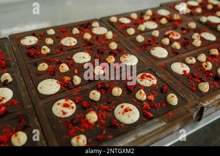 Preparazione di dolci e caramelle artigianali di prima qualità. Foto Stock