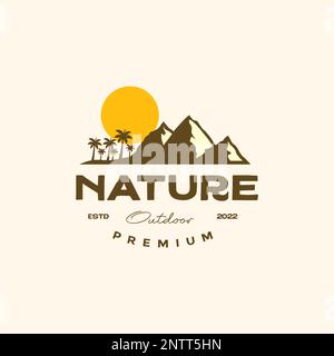 spiaggia di mare e picco di montagna di pietra alberi di cocco tramonto vacanze vintage logo design vettore Illustrazione Vettoriale