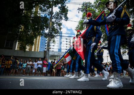 Salvador, Bahia, Brasile - 07 settembre 2016: Ufficiali della guardia municipale della città di Salvador sfilano il giorno dell'indipendenza brasiliana. Foto Stock