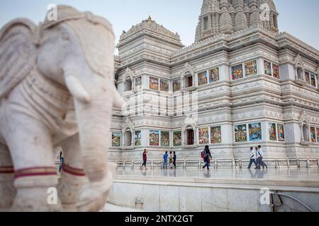 Prem Mandir ( amore tempio) Tempio dell'amore divino, Vrindavan, Mathura, Uttar Pradesh, India Foto Stock