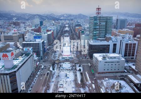 Vista aerea del Parco Odori durante la festa della neve,Sapporo, Hokkaido, Giappone Foto Stock