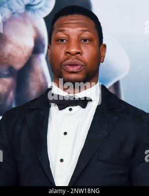 Febbraio 27, 2023, Hollywood, California, Stati Uniti: Jonathan Majors partecipa alla Los Angeles Premiere di ''CREED III' (Credit Image: © Billy Bennight/ZUMA Press Wire) SOLO PER USO EDITORIALE! Non per USO commerciale! Foto Stock