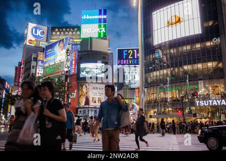 Kousaten Scramble crossing in Shibuya. La città di Tokyo, Giappone, Asia Foto Stock