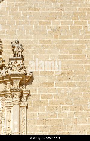 Particolare della facciata della Chiesa della Madonna del Carmine, Manduria Foto Stock