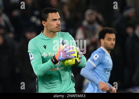 Emil Audero (UC Sampdoria) durante il Campionato Italiano di Calcio una partita del 2022/2023 tra SS Lazio vs UC Sampdoria allo Stadio Olimpico di Roma il 27 febbraio 2023. Foto Stock