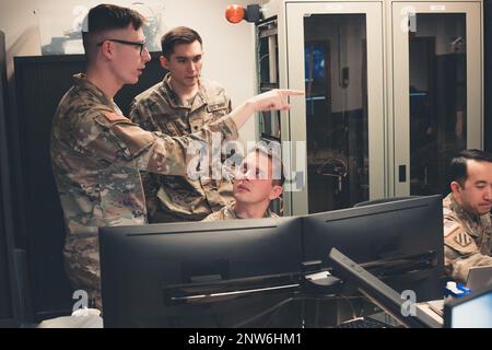 John Goedmakers che partecipa all'evento Trilatero di esperti in materia informatica tenutosi presso la base aerea di Ramstein in Germania il 9th febbraio 2023. Foto Stock