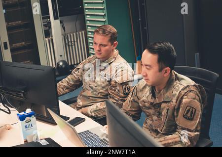 John Goedmakers che partecipa all'evento Trilatero di esperti in materia informatica tenutosi presso la base aerea di Ramstein in Germania il 9th febbraio 2023. Foto Stock