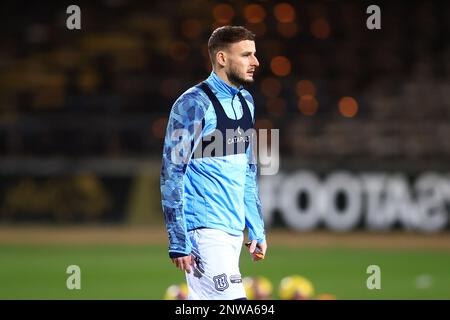 28th febbraio 2023; Dens Park, Dundee, Scozia: Campionato scozzese di calcio Dundee contro Partick Thistle; Ryan Clampin di Dundee durante il riscaldamento prima della partita Foto Stock