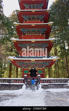 Pagoda Five-Storied all'entrata di Tosho-gu il Sacrario , Nikko,Giappone Foto Stock