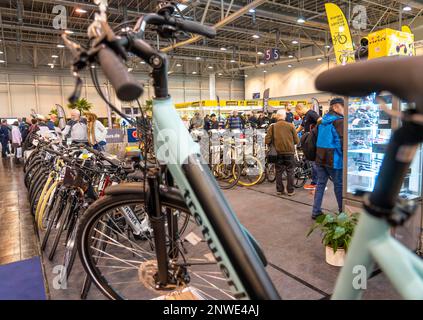 Fahrrad Essen, fiera pubblica nelle sale di Messe Essen, rivenditori e produttori mostrano tutto su biciclette, e-bike, accessori, NRW, Germania, Foto Stock