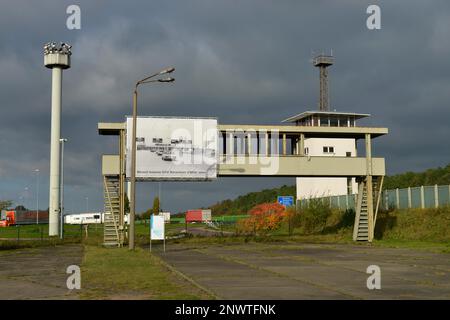 Ponte panoramico, Torre del Comandante, Memoriale della Divisione tedesca, Marienborn, Sassonia-Anhalt, Germania Foto Stock