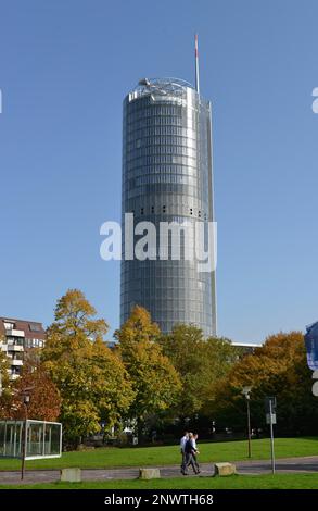 RWE Tower, Opernplatz, Essen, Renania settentrionale-Vestfalia, Germania Foto Stock