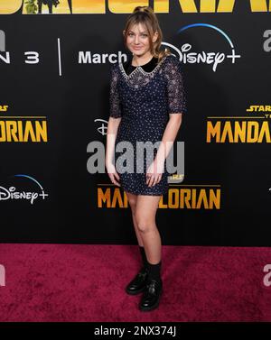 Los Angeles, Stati Uniti. 28th Feb, 2023. Emma Berman arriva al Disney LA Stagione MANDALORIAN 3 Los Angeles Premiere che si tiene al Teatro El Capitan di Hollywood, CA martedì 28 febbraio 2023. (Foto di Sthanlee B. Mirador/Sipa USA) Credit: Sipa USA/Alamy Live News Foto Stock