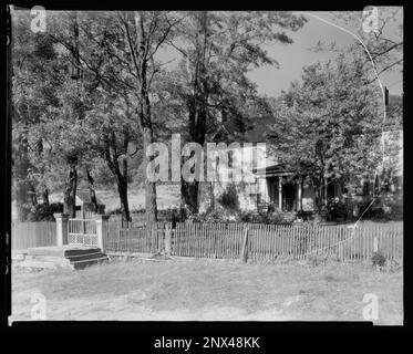 Brown's Cove, contea di Albemarle, Virginia. Carnegie Survey of the Architecture of the South. Stati Uniti Virginia Albemarle County Brown's Cove, recinzioni, case. Foto Stock