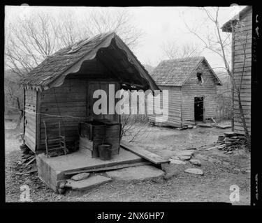 Giddings House, Brown's Cove, Albemarle County, Virginia. Carnegie Survey of the Architecture of the South. Stati Uniti Virginia Albemarle County Brown's Cove, annessi, edifici in legno. Foto Stock