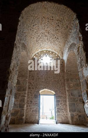 Chiesa di Saint Pierre o di St. Chiesa di Pietro nell'antica città di Antakya, nella città di Hatay, Turchia. Grotta scavata nelle rocce a ovest del Monte Stauris. Foto Stock