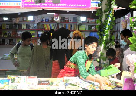 La fiera internazionale del libro di Dhaka 2023 è chiamata 'Ekushey Boi Melaa' a Dhaka, Bangladesh. Foto Stock