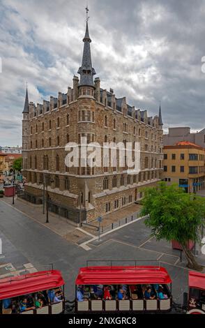 La Casa de Botines, uno splendido capolavoro architettonico progettato da Antoni Gaudi a Leon, Spagna Foto Stock