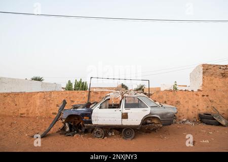 Mauritania, Chinguetti, auto vecchia Foto Stock