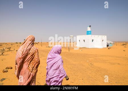 Mauritania, dintorni di Chinguetti, nomadi del deserto Foto Stock