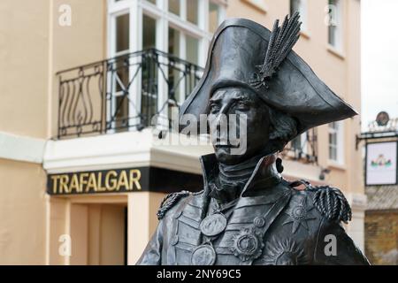 LONDRA - 30 LUGLIO : Statua di Nelson a Londra il 30 luglio 2017 Foto Stock