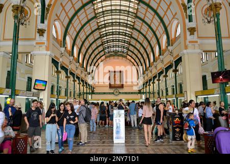 Ufficio postale principale, Dong Khoi, ho Chi Minh City, Vietnam Foto Stock