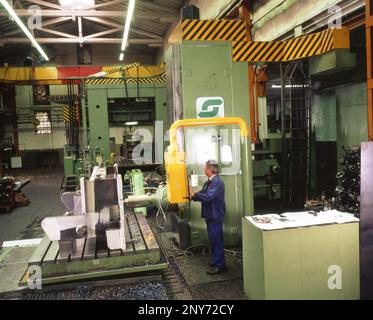 La fabbrica di ferro di Sundwig (ex Einsenhuettenwerk) ha da tempo cessato di essere un'opera di fusione ed è, qui il 02.10.1997 a Hemer, un'importante Foto Stock