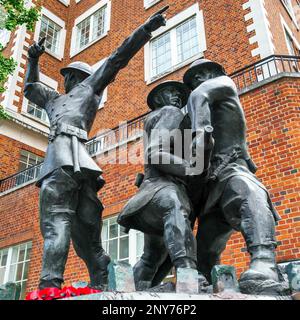 Londra - 27 Luglio : IL REGNO UNITO Vigili del Fuoco National Memorial a Londra il 27 Luglio 2017 Foto Stock