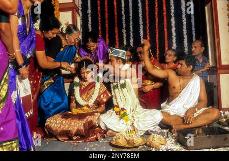 Sequenza di nozze di Udupi Madhwa Brahmin a Karnataka, India Foto Stock
