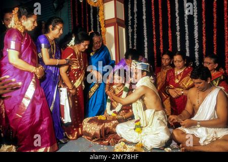 Sequenza di nozze di Udupi Madhwa Brahmin a Karnataka, India Foto Stock