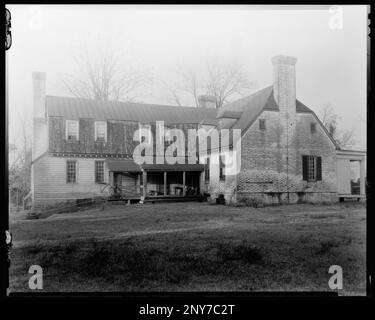 The Mansion, Bowling Green, Caroline County, Virginia. Carnegie Survey of the Architecture of the South. Stati Uniti Virginia Caroline County Bowling Green, Porches, Chimneys, Houses. Foto Stock