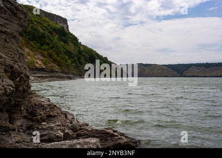 Bakota, Dnistrovske Reservoir, Dnister fiume, Podilski tovtry Parco Nazionale, Khmelnitskiy regione dell'Ucraina occidentale. Foto Stock