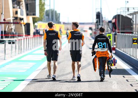 Sakhir, Bahrein. 02nd Mar, 2023. Oscar Piastri (AUS) McLaren. 02.03.2023. Campionato del mondo di Formula 1, Rd 1, Gran Premio del Bahrain, Sakhir, Bahrain, Giorno di preparazione. Il credito fotografico dovrebbe essere: XPB/immagini dell'Associazione Stampa. Credit: XPB Images Ltd/Alamy Live News Foto Stock