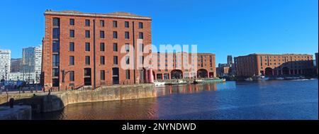 Colonne e magazzini del Royal Albert Dock Complex 1846 a Liverpool, Merseyside, Inghilterra, Regno Unito, L3 4AF Foto Stock