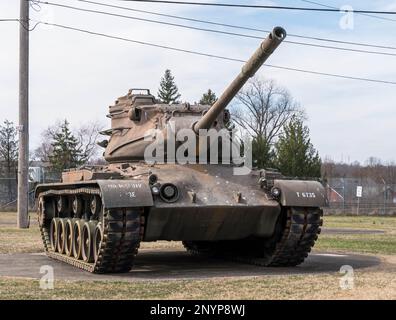 Un carro armato americano della seconda guerra mondiale in mostra all'esterno del General George Patton Museum of Leadership a Fort Knox, Kentucky, USA Foto Stock