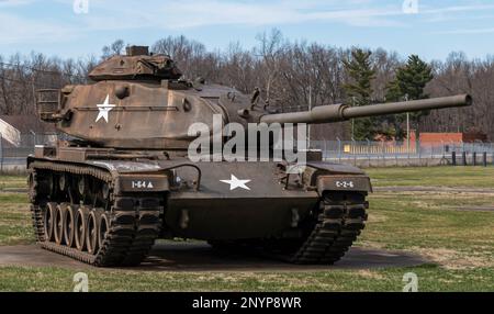 Un carro armato americano della seconda guerra mondiale in mostra all'esterno del General George Patton Museum of Leadership a Fort Knox, Kentucky, USA Foto Stock