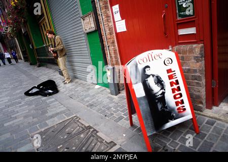 Liverpool: Lennons Coffe in Mathew Street. Foto Stock