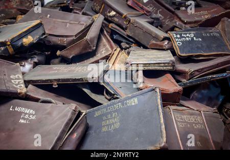 Valigie di prigionieri morti, campo di concentramento. Auschwitz. La Polonia. Foto Stock