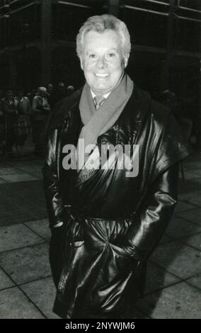 Cantante, attore e intrattenitore irlandese Danny la Rue, Regno Unito 1987 Foto Stock