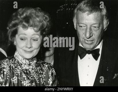 Attrice e intrattenitore americano Lucille Ball e suo marito Gary Morton, USA 1982 Foto Stock
