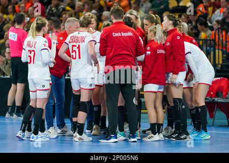 EINDHOVEN, PAESI BASSI - 2 MARZO: Team Repubblica Ceca durante la partita femminile della Golden League tra Paesi Bassi e Repubblica Ceca al Indoor Sportcentrum Eindhoven il 2 marzo 2023 a Eindhoven, Paesi Bassi (Foto di Henk Seppen/Orange Pictures) Foto Stock