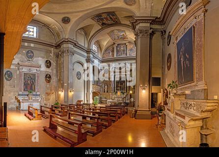 Vista all'interno della famosa cattedrale di Casale Monferrato in Italia Foto Stock