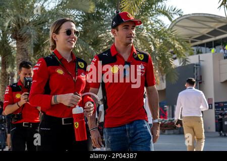 CIRCUITO INTERNAZIONALE DEL BAHRAIN, BAHRAIN - 02 MARZO: Charles Leclerc, Ferrari SF-23 durante il Gran Premio del Bahrain sul circuito Internazionale del Bahrain giovedì 02 marzo 2023 a Sakhir, Bahrain. (Foto di Michael Potts/BSR Agency) Foto Stock