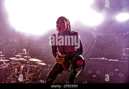 1 marzo 2023: Tatiana Shmayluk della band Ucraina NuMetal Jinjer Live at Liverpool Guild of Students (Credit Image: © Andy von PIP/ZUMA Press Wire) SOLO PER USO EDITORIALE! Non per USO commerciale! Foto Stock