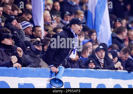 02-03-2023: Sport: Graafschap vs Ajax (KNVB Cup) DOETINCHEM, PAESI BASSI - MARZO 2: Tifosi di Graafschap durante la partita KNVB Beker de Graafschap e Foto Stock