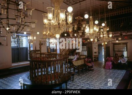 La Sinagoga di Pardesi nel sobborgo ebraico di mattancherry a cochin, la sinagoga più antica dell'India. Costruito dai discendenti degli ebrei europei Foto Stock