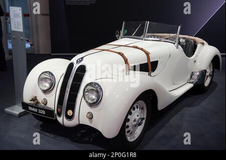 Frazer Nash BMW 328, costruita nel 1939, motore a sei cilindri in linea Foto Stock