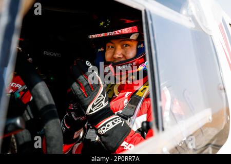 Abu Dhabi - 03/03/2023, 209 ZHANG Guoyu (chn), MENA Oriol (spa), BAIC ORV, BAIC ORV BJ40, FIA W2RC, Ambiente durante la fase 5 dell'Abu Dhabi Desert Challenge 2023, 2nd° round della stagione 2023 W2RC, il 3 marzo 2023 tra Qasr al Sarab e ADNOC Business Center, Abu Dhabi - Foto Julien Delfosse / DPPI Foto Stock