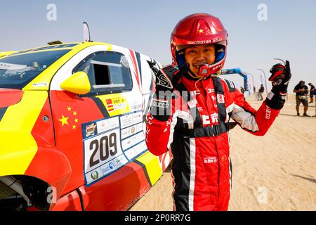Abu Dhabi - 03/03/2023, 209 ZHANG Guoyu (chn), MENA Oriol (spa), BAIC ORV, BAIC ORV BJ40, FIA W2RC, Ambiente durante la fase 5 dell'Abu Dhabi Desert Challenge 2023, 2nd° round della stagione 2023 W2RC, il 3 marzo 2023 tra Qasr al Sarab e ADNOC Business Center, Abu Dhabi - Foto Julien Delfosse / DPPI Foto Stock