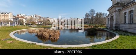 Rinnovato Parco pubblico Georges Brassens a Parigi Foto Stock